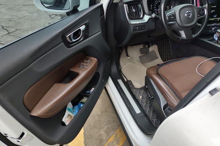 Used Volvo XC60 2020 T5 4x4 Zhiyi Luxury Edition Driver Seat