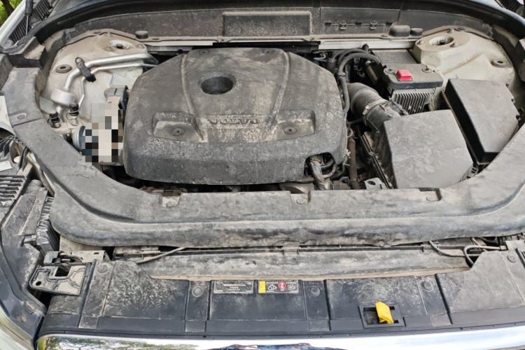 Used Volvo XC60 2020 T5 4x4 Zhiyi Luxury Edition Engine Bay