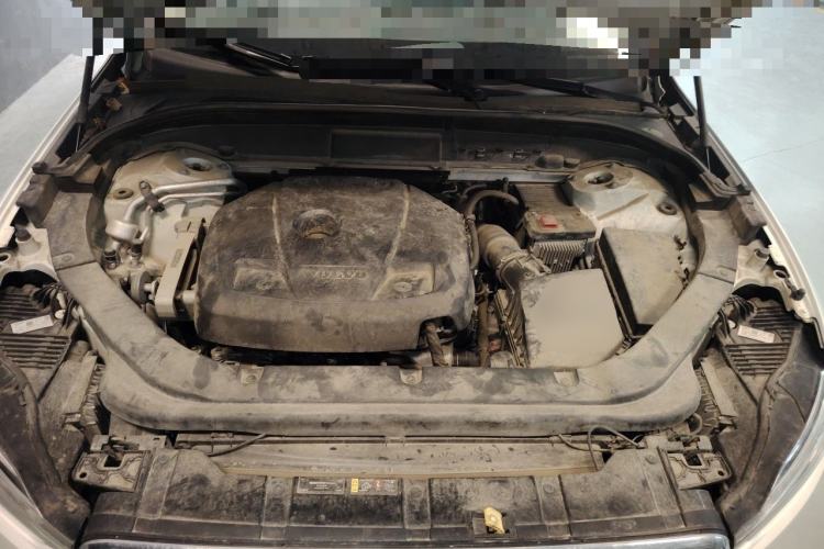 Used Volvo XC60 2020 T5 4x4 Zhiyi Luxury Edition Engine Bay