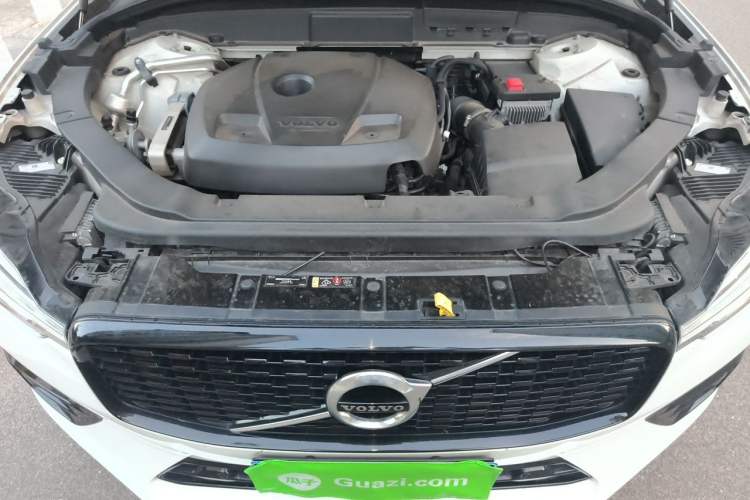 Used Volvo XC60 2020 T5 4x4 Smart & Dynamic Sport Edition Engine Bay