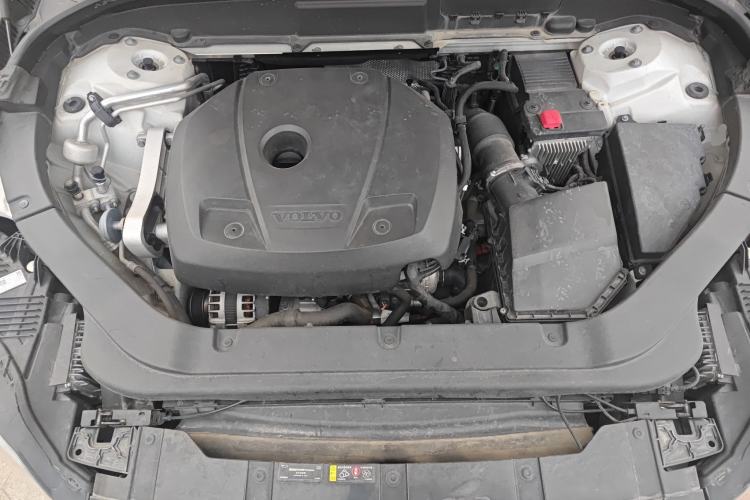 Used Volvo XC60 2020 T5 4x4 Zhiyi Luxury Edition Engine Bay