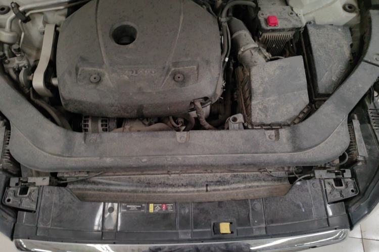 Used Volvo XC60 2020 T5 4x4 Zhiyi Luxury Edition Engine Bay