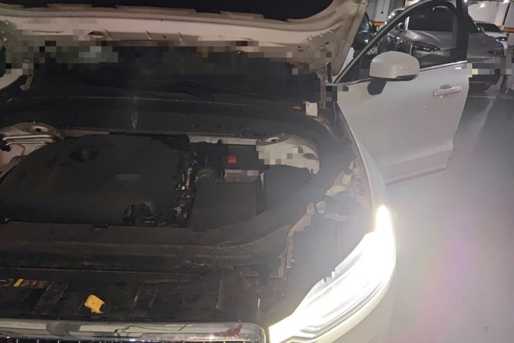 Used Volvo XC60 2020 T5 4x4 Zhiyi Luxury Edition Engine Bay Left