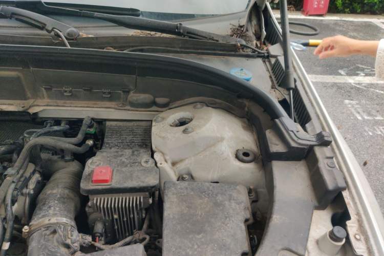 Used Volvo XC60 2020 T5 4x4 Smart Luxury Edition Engine Bay Left