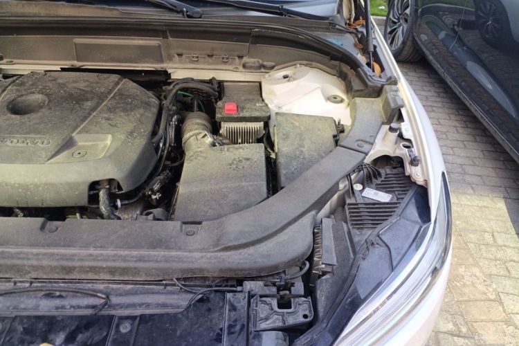 Used Volvo XC60 2020 T5 4x4 Smart Luxury Edition Engine Bay Left