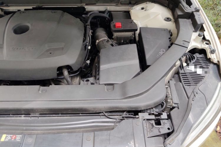 Used Volvo XC60 2020 T5 4x4 Zhiyi Luxury Edition Engine Bay Left