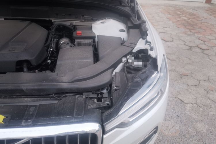 Used Volvo XC60 2020 T5 4x4 Smart Luxury Edition Engine Bay Left