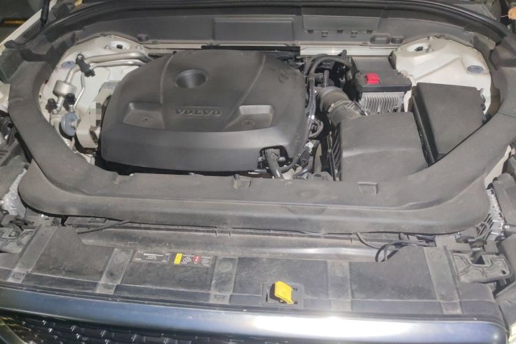 Used Volvo XC60 2020 T5 4x4 Smart & Dynamic Sport Edition Engine Bay