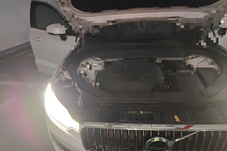 Used Volvo XC60 2020 T5 4x4 Zhiyi Luxury Edition Engine Bay Right
