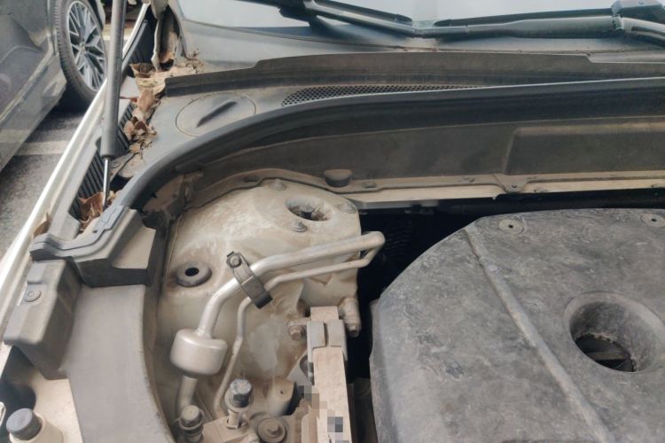 Used Volvo XC60 2020 T5 4x4 Smart Luxury Edition Engine Bay Right