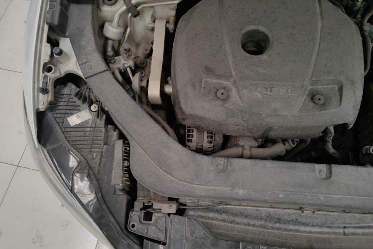 Used Volvo XC60 2020 T5 4x4 Zhiyi Luxury Edition Engine Bay Right