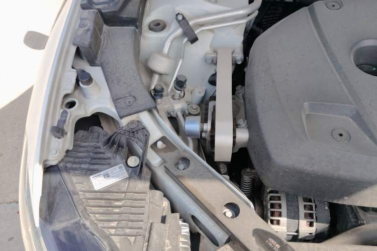 Used Volvo XC60 2020 T5 4x4 Smart Luxury Edition Engine Bay Right