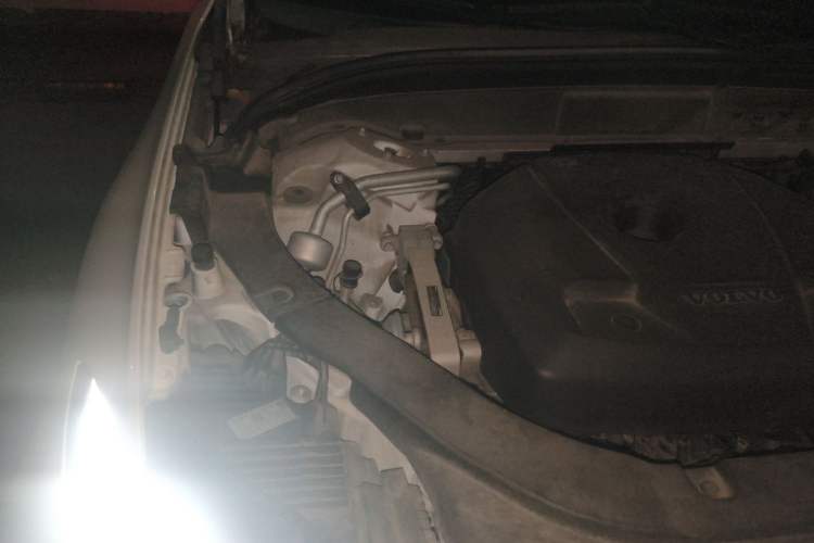 Used Volvo XC60 2020 T5 4x4 Zhiyi Luxury Edition Engine Bay Right