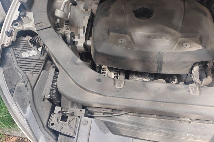 Used Volvo XC60 2020 T5 4x4 Zhiyi Luxury Edition Engine Bay Right