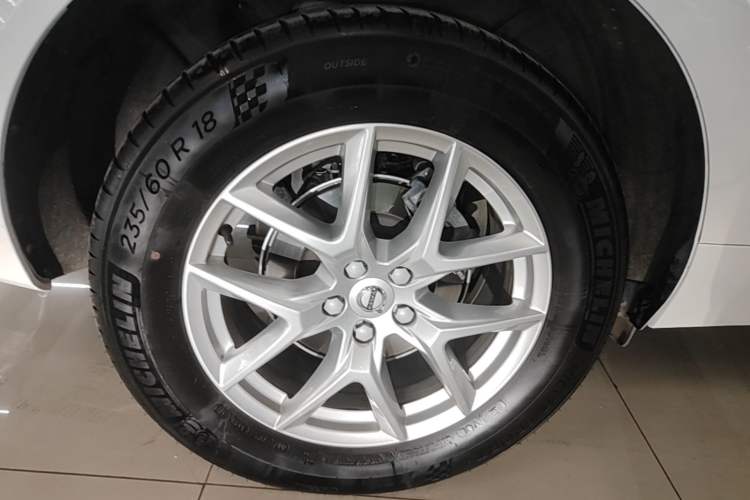 Used Volvo XC60 2020 T5 4x4 Zhiyi Luxury Edition Exterior 2