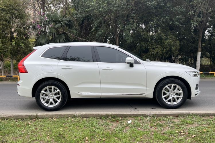 Used Volvo XC60 2020 T5 4x4 Zhiyi Luxury Edition Exterior 2