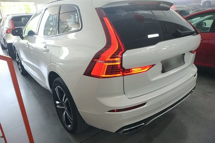 Used Volvo XC60 2020 T5 4x4 Smart & Dynamic Sport Edition Exterior 2