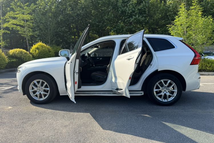 Used Volvo XC60 2020 T5 4x4 Zhiyi Luxury Edition Exterior 3