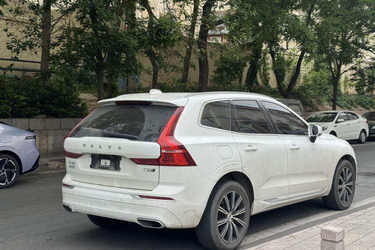 Used Volvo XC60 2020 T5 4x4 Smart Luxury Edition Exterior 4
