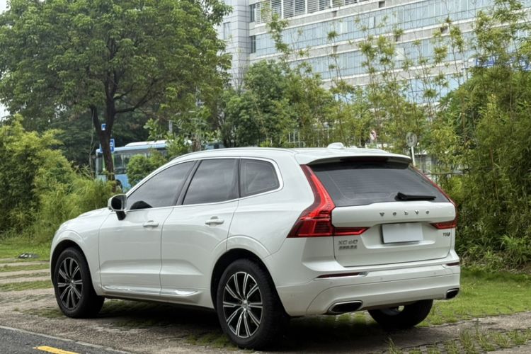 Used Volvo XC60 2020 T5 4x4 Smart Luxury Edition Exterior 4