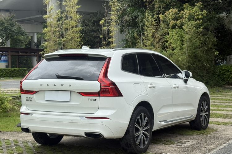 Used Volvo XC60 2020 T5 4x4 Smart Luxury Edition Exterior 5