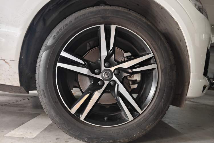 Used Volvo XC60 2020 T5 4x4 Smart & Dynamic Sport Edition Exterior 7