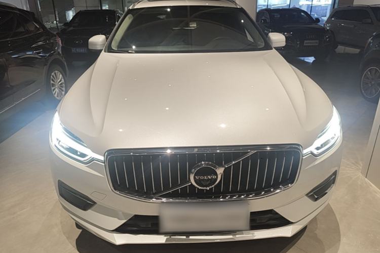 Used Volvo XC60 2020 T5 4x4 Smart Luxury Edition Front
