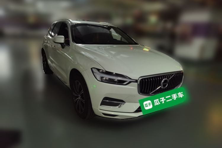 Used Volvo XC60 2020 T5 4x4 Smart Luxury Edition Front Right 45 Deg