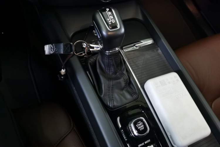 Used Volvo XC60 2020 T5 4x4 Zhiyi Luxury Edition Gear Lever