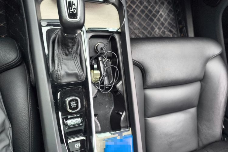 Used Volvo XC60 2020 T5 4x4 Smart Luxury Edition Gear Lever