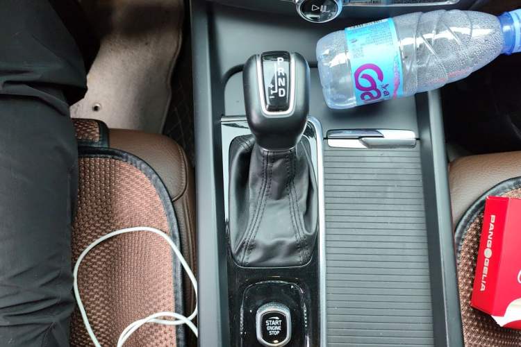 Used Volvo XC60 2020 T5 4x4 Zhiyi Luxury Edition Gear Lever
