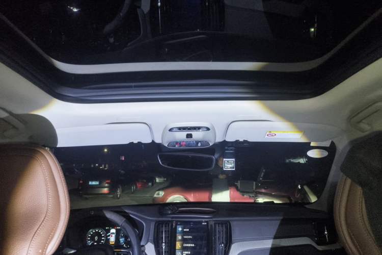 Used Volvo XC60 2020 T5 4x4 Smart Luxury Edition Headliner