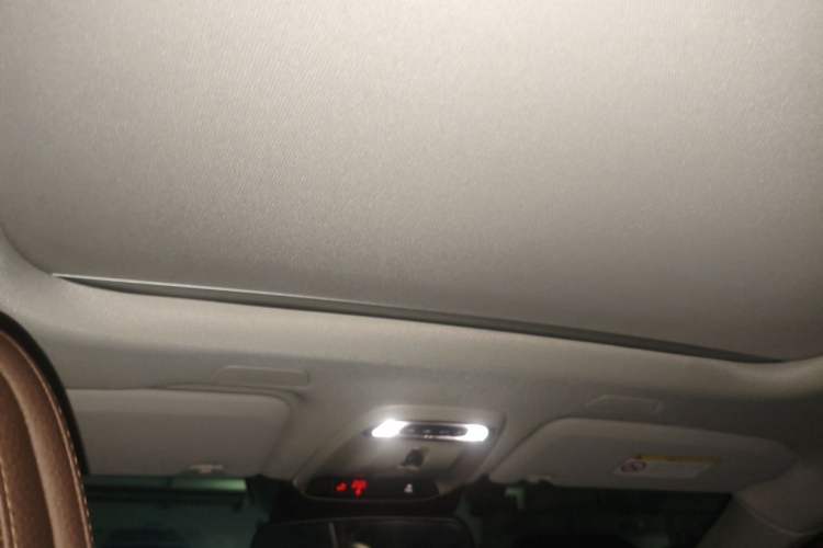 Used Volvo XC60 2020 T5 4x4 Zhiyi Luxury Edition Headliner