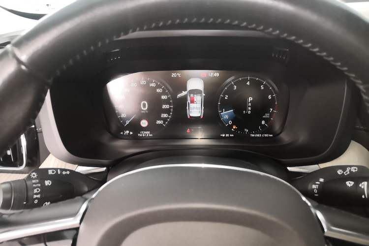 Used Volvo XC60 2020 T5 4x4 Smart Luxury Edition Instrument Cluster