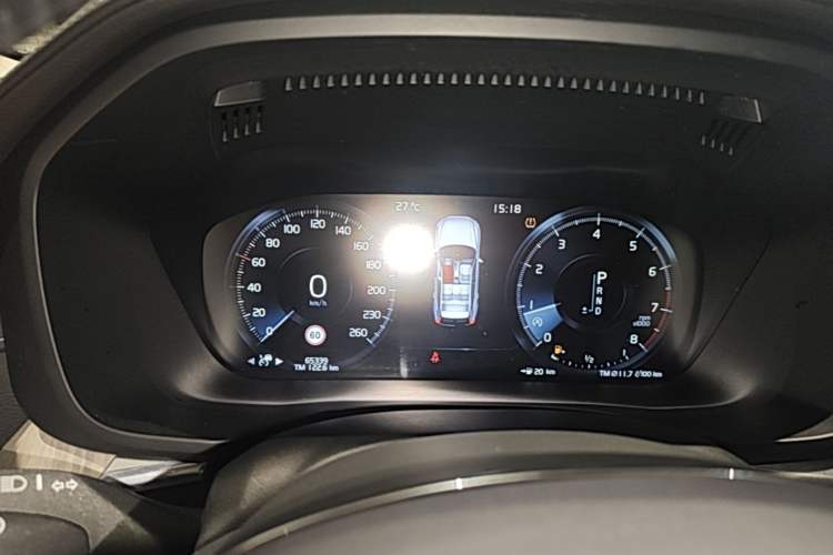 Used Volvo XC60 2020 T5 4x4 Smart Luxury Edition Instrument Cluster