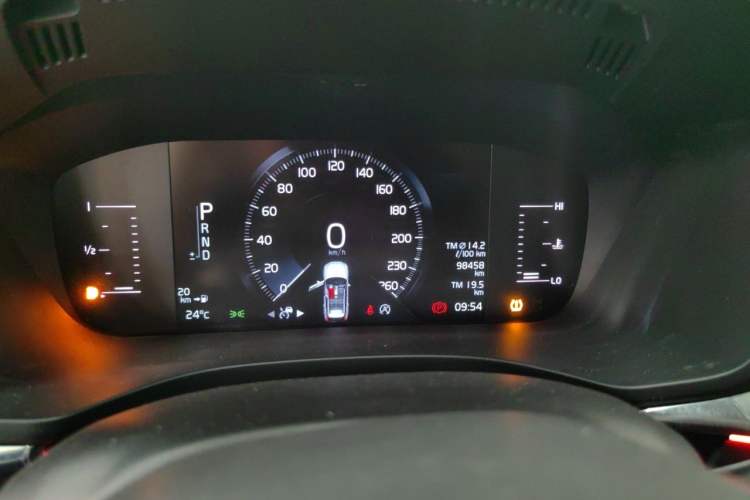 Used Volvo XC60 2020 T5 4x4 Zhiyi Luxury Edition Instrument Cluster