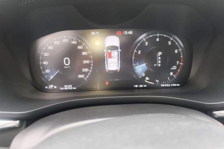 Used Volvo XC60 2020 T5 4x4 Smart Luxury Edition Instrument Cluster