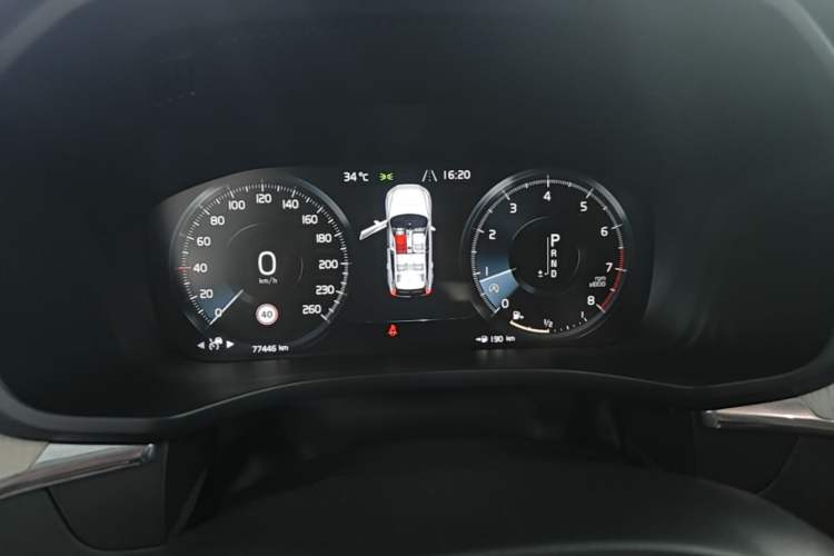Used Volvo XC60 2020 T5 4x4 Smart Luxury Edition Instrument Cluster