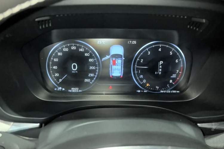 Used Volvo XC60 2020 T5 4x4 Smart & Dynamic Sport Edition Instrument Cluster