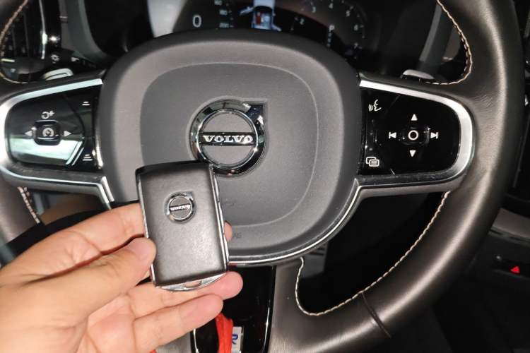 Used Volvo XC60 2020 T5 4x4 Smart & Dynamic Sport Edition Interior 1