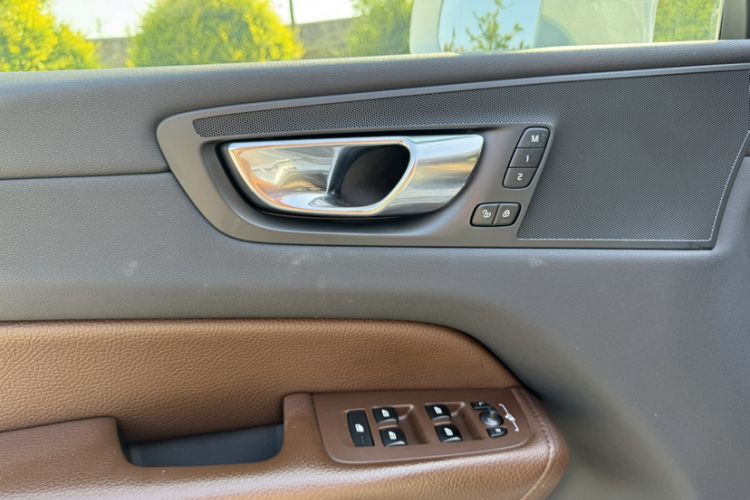 Used Volvo XC60 2020 T5 4x4 Zhiyi Luxury Edition Interior 10