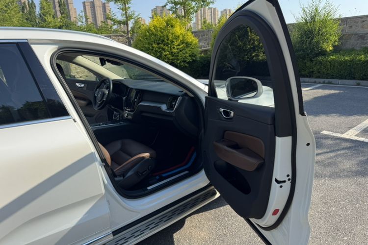 Used Volvo XC60 2020 T5 4x4 Zhiyi Luxury Edition Interior 11