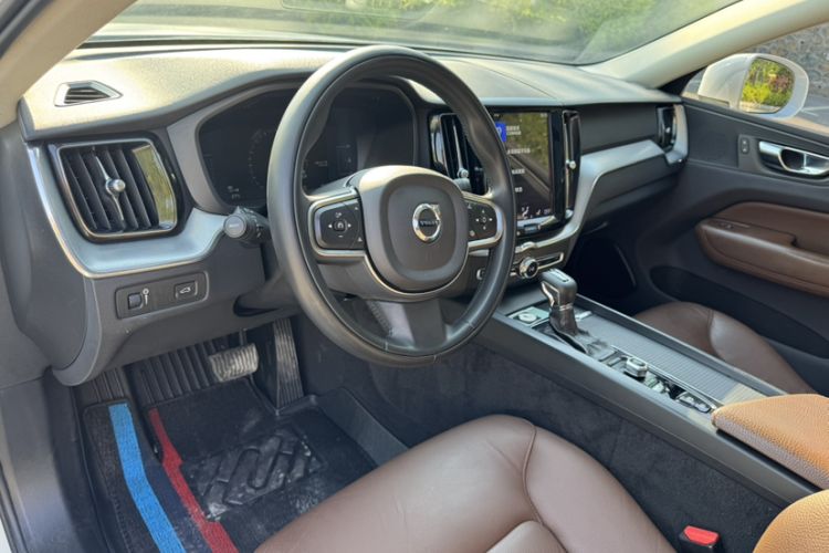Used Volvo XC60 2020 T5 4x4 Zhiyi Luxury Edition Interior 4