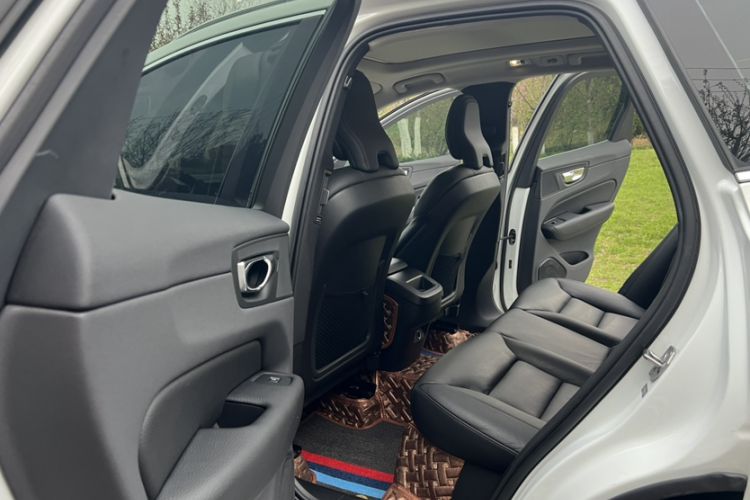 Used Volvo XC60 2020 T5 4x4 Zhiyi Luxury Edition Interior 4