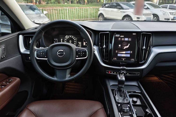 Used Volvo XC60 2020 T5 4x4 Zhiyi Luxury Edition Interior 4