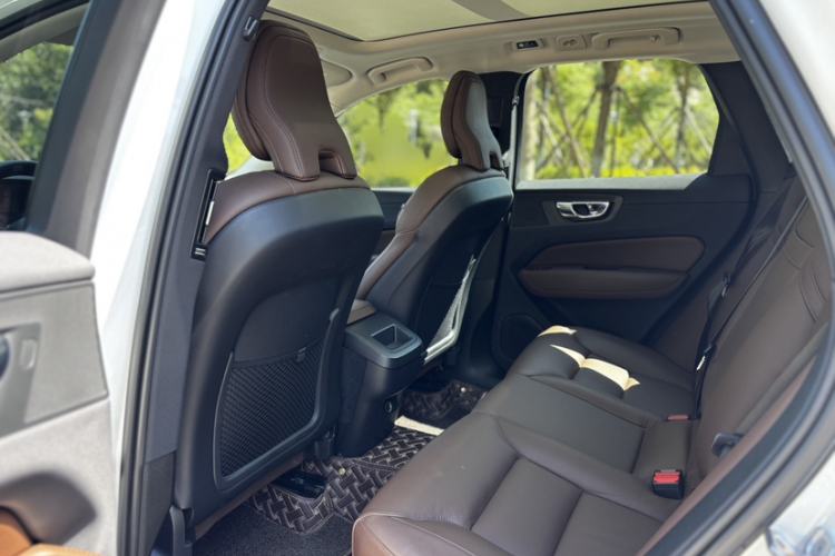Used Volvo XC60 2020 T5 4x4 Zhiyi Luxury Edition Interior 5