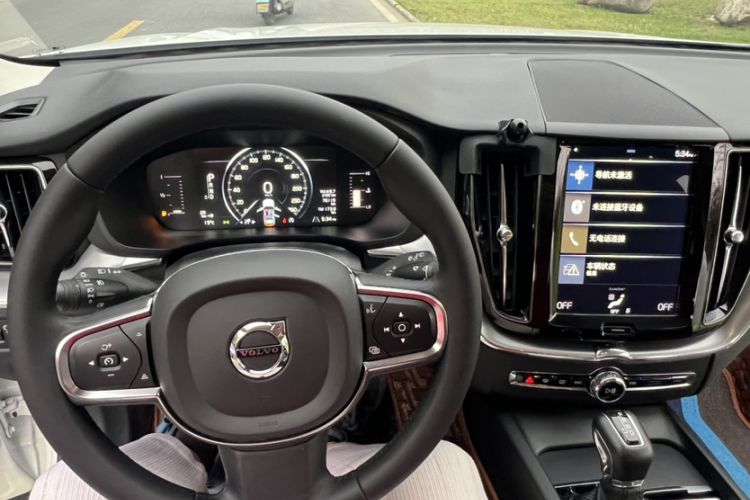 Used Volvo XC60 2020 T5 4x4 Zhiyi Luxury Edition Interior 5
