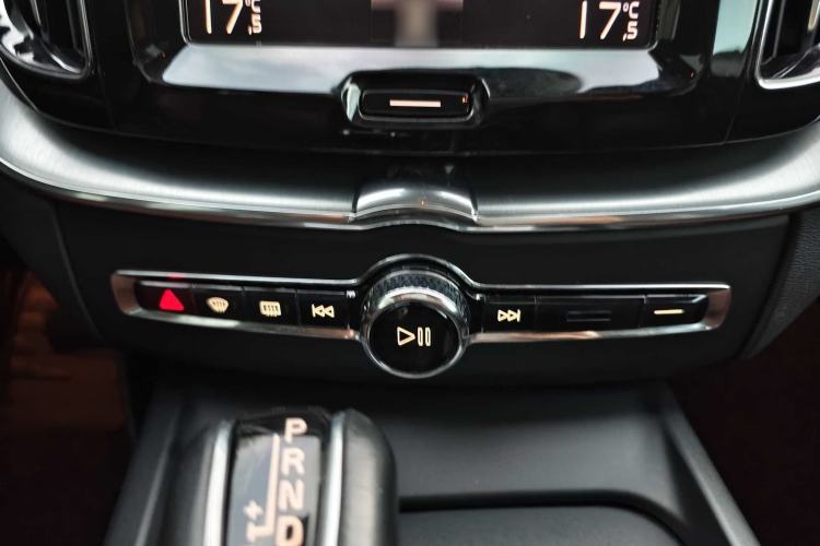 Used Volvo XC60 2020 T5 4x4 Zhiyi Luxury Edition Interior 5