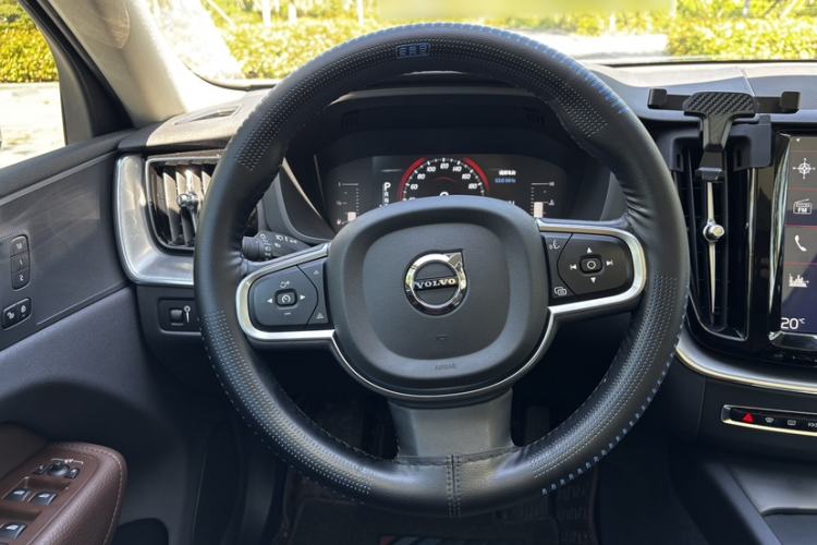 Used Volvo XC60 2020 T5 4x4 Zhiyi Luxury Edition Interior 7