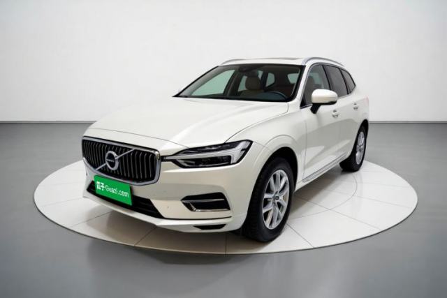 Używany Volvo XC60 2020 T5 4x4 Zhiyi Luxury Edition